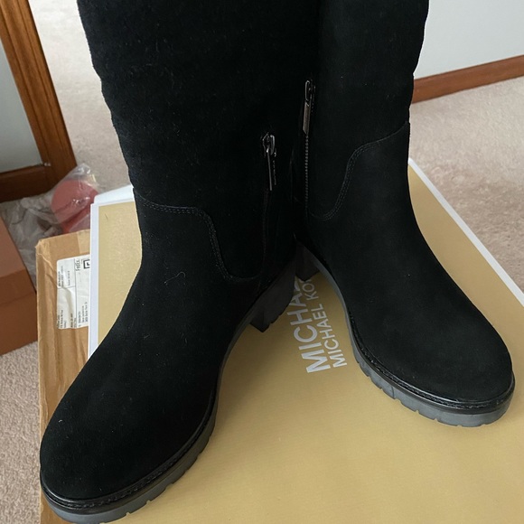 Brand new Michael Kors Boots - Picture 7 of 7